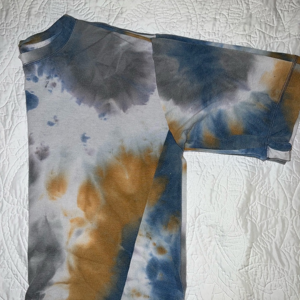 Tie dye quarter length lounge top